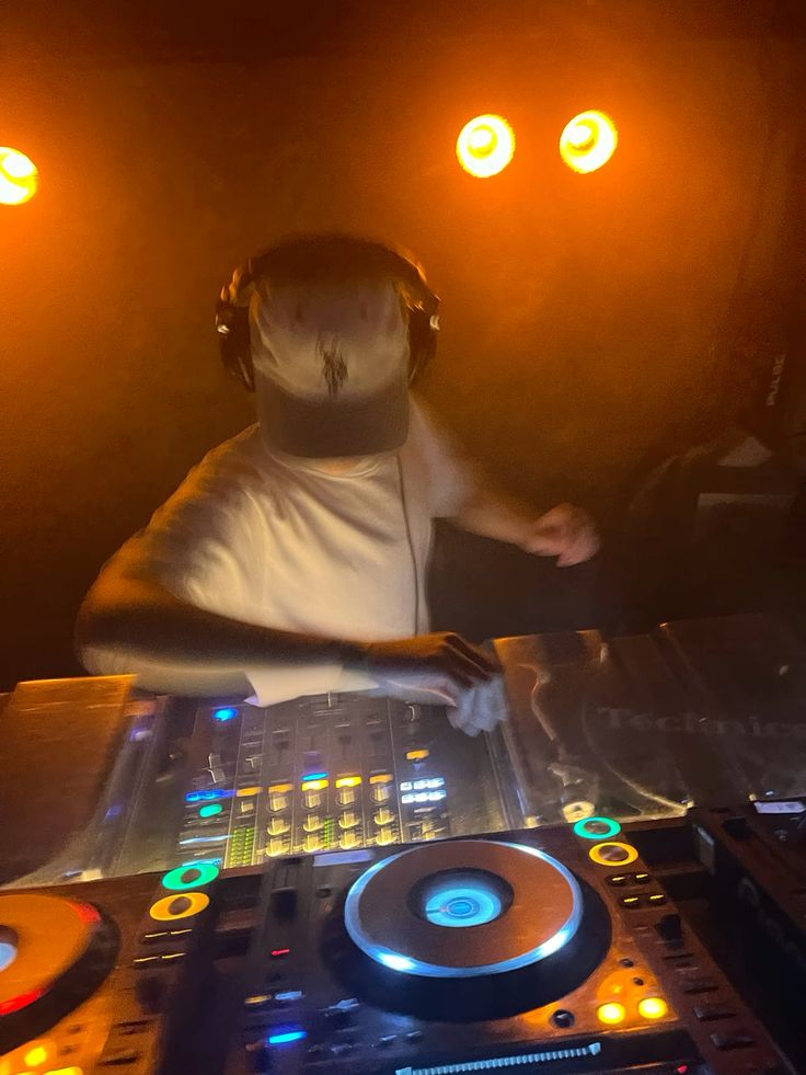 dublon playing live
